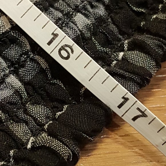 Guess, Summer Top, Small. - Picture 7 of 9